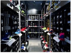 adidas深圳門(mén)店進(jìn)行環(huán)境檢測(cè)